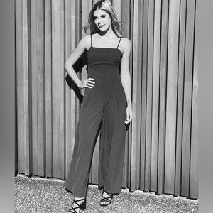 SHAREEN COLLECTION AUSTRALIA JUMPSUIT (S/8AUS) 🎀